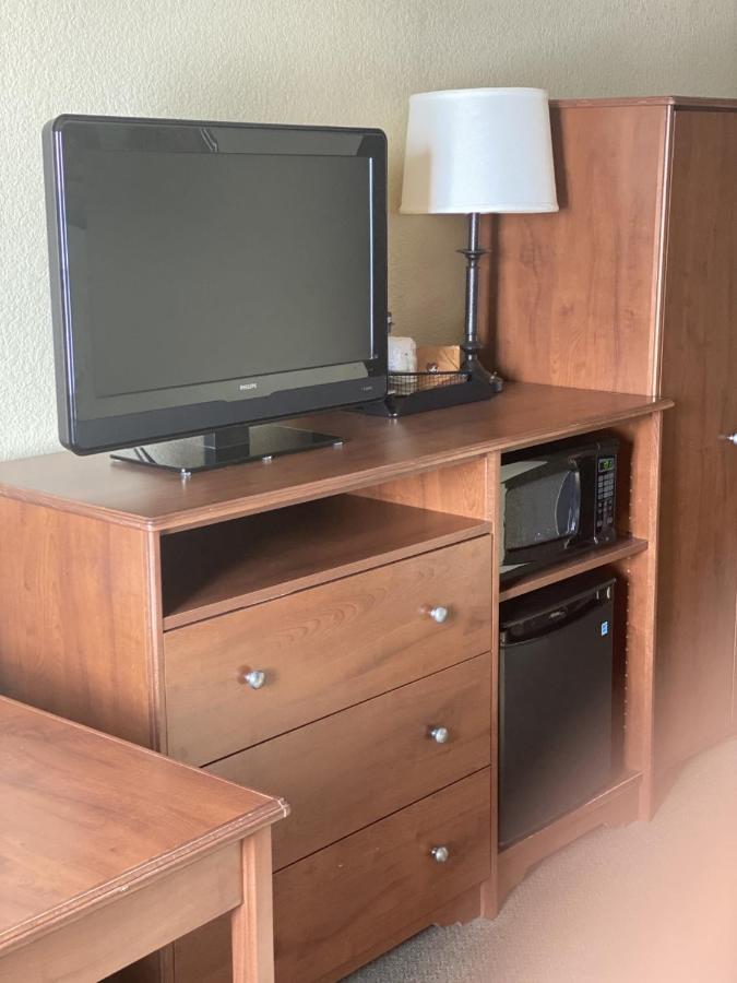Americinn By Wyndham Newton Extérieur photo